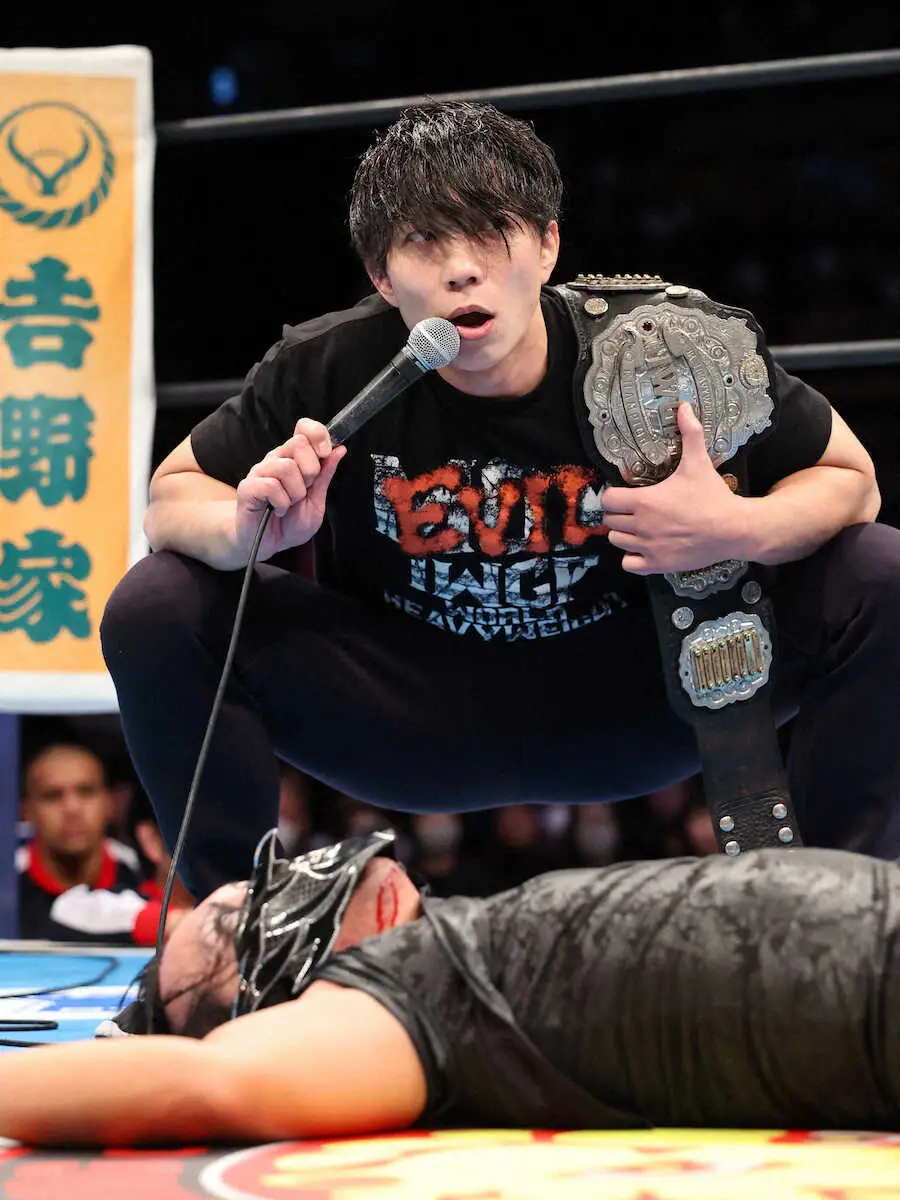 【画像・写真】【新日本】IWGPジュニアヘビー級王者のDOUKIが2度目の防衛　YOHがEVILばりに挑戦表明