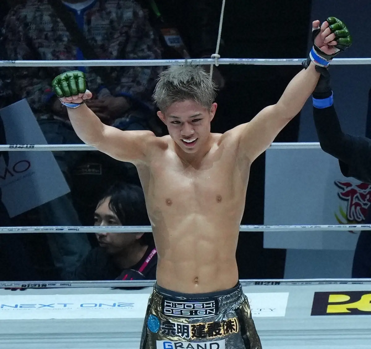 【画像・写真】【RIZIN】秋元強真　2RTKO勝利！10代最後の日に世界の強豪撃破「この先10年を背負っていく」