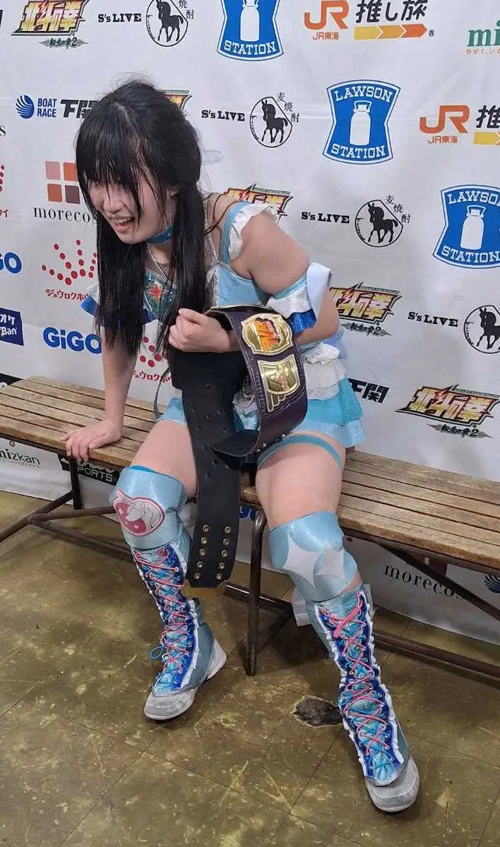 【画像・写真】【スターダム】前回王者の玖麗　ともかの足攻撃に耐えて8強入り