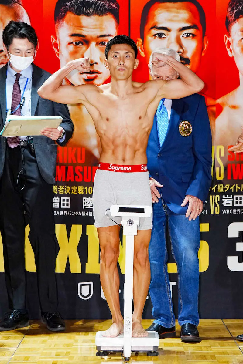 【画像・写真】王座返り咲き狙う岩田翔吉「自分のパンチに耐えられるのか…」　タイ王者ノックアウトとの体格差に驚きも