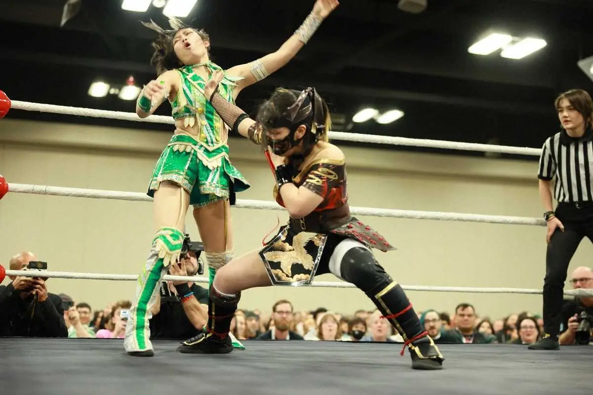 【画像・写真】【東京女子プロレス】忍者スタイルに変身の鳥喰かや改め「ハットリ桜」が米テキサスでの初戦飾る