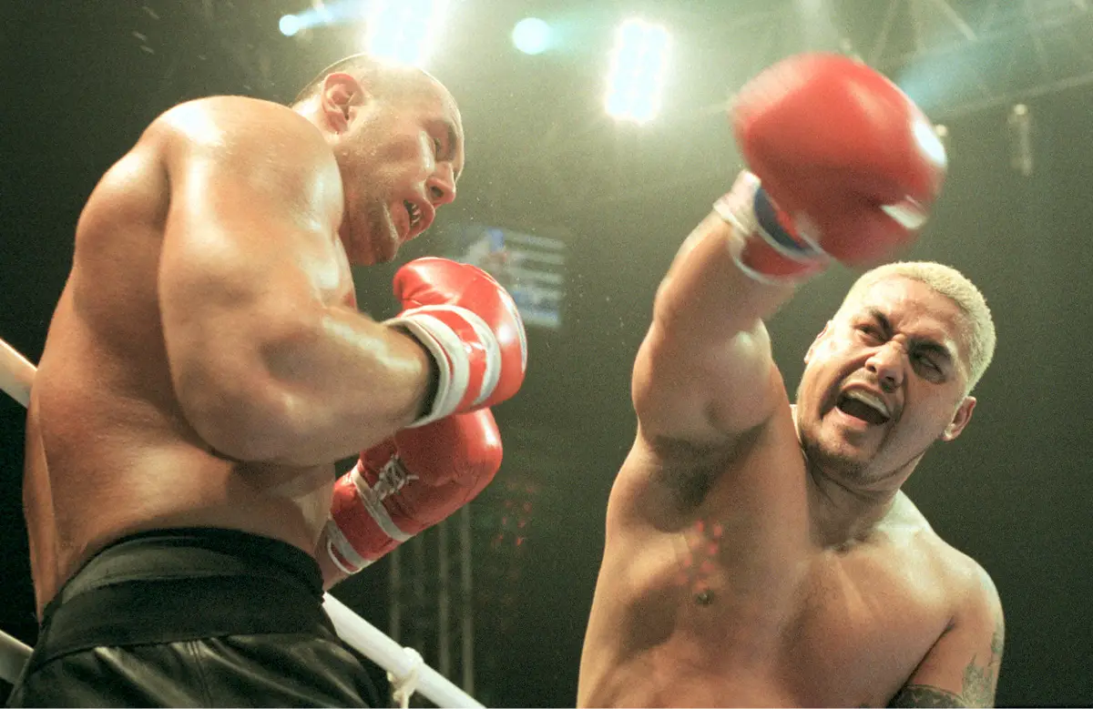 【画像・写真】元K-1王者が逮捕…“サモアの怪人”マーク・ハントに家庭内暴力の容疑　強烈な打撃でUFCでも活躍