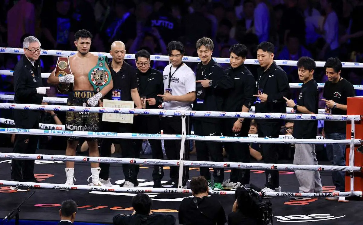 【画像・写真】東京五輪代表・森脇唯人がプロ3戦目で初タイトル！因縁の再戦で2―1判定　アジア2冠を獲得
