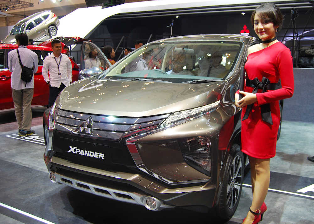 インドネシアの国際モーターショーで、三菱自動車が初公開した新型多目的車（ＭＰＶ）「エクスパンダー」