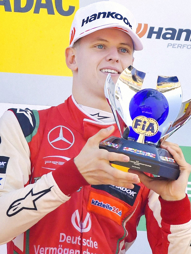 F3の欧州選手権で年間総合王者に輝いたミック・シューマッハー＝2018年10月(AP)