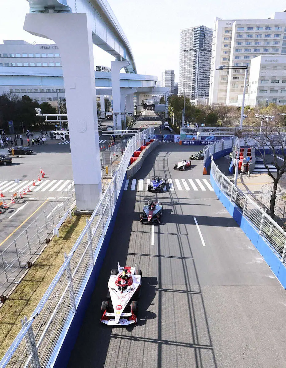 【画像・写真】国内初「フォーミュラE」東京大会　22台が東京ビッグサイト周辺、公道コースを疾走