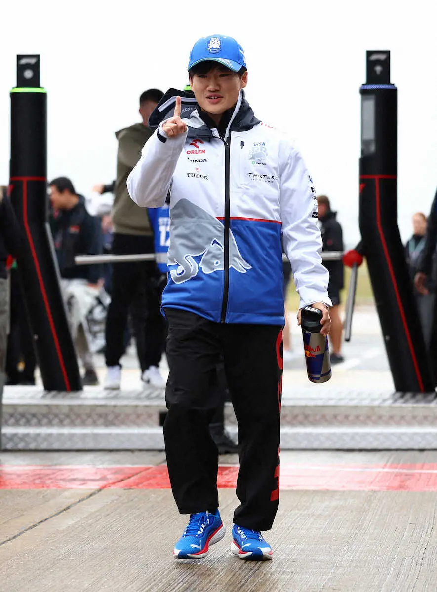 【画像・写真】角田裕毅、フリー走行1回目は10分も走れず　痛恨スピンでマシンストップ　F1英国GP
