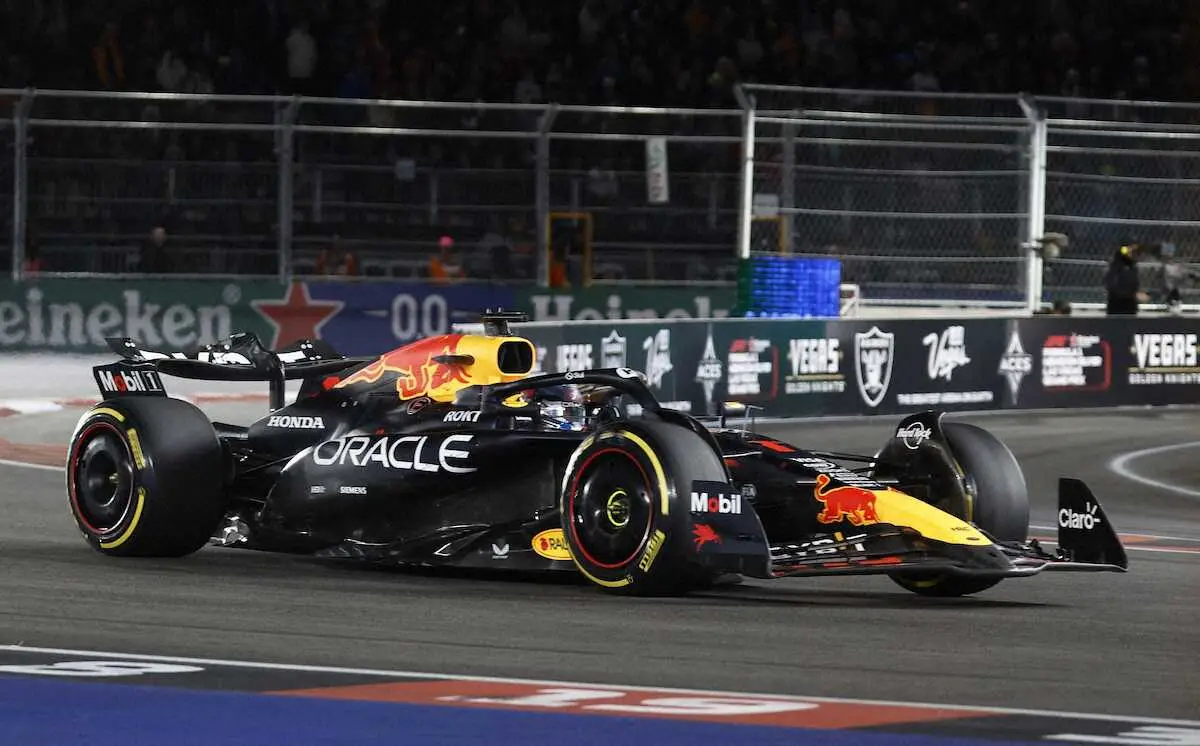 【画像・写真】フェルスタッペン、歴代2位タイ総合4連覇決定　「ホッとしたし、誇らしく思う」　F1ラスベガスGP