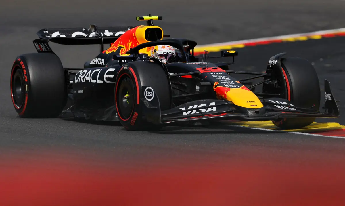 【画像・写真】予選を走行する角田裕毅のマシン（ロイター）