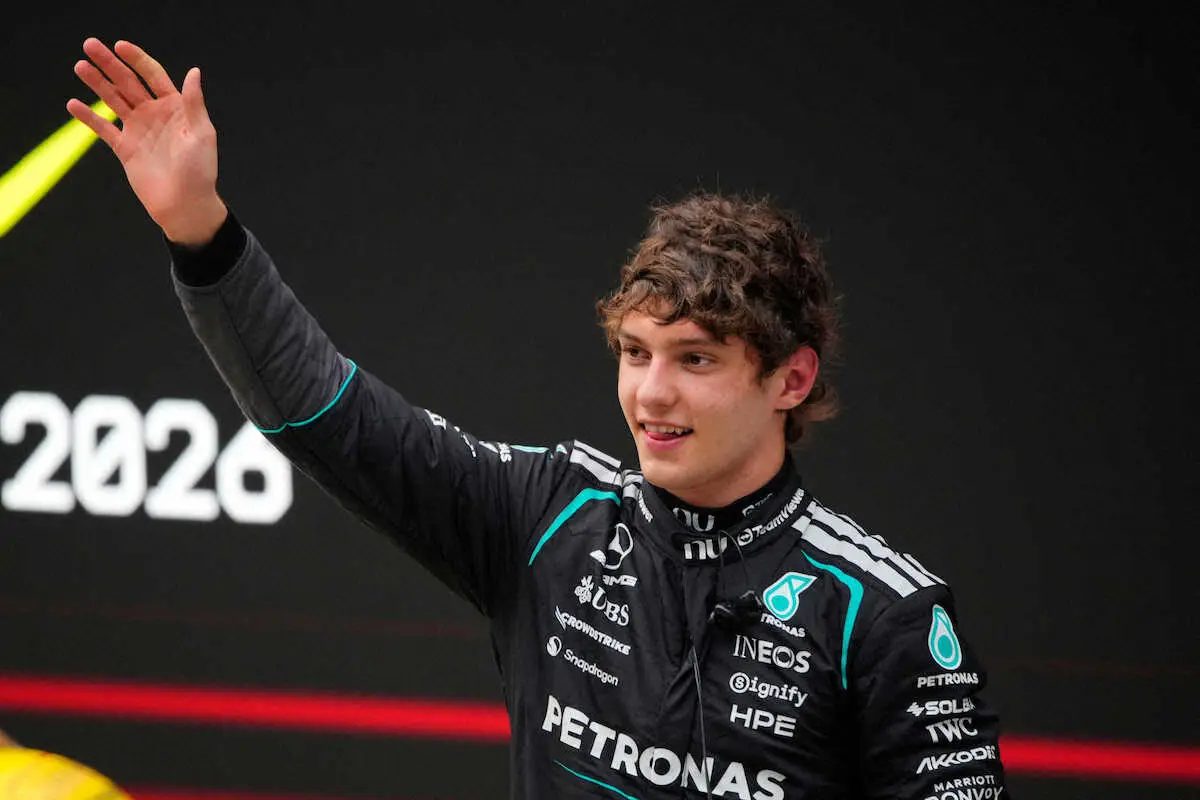 【画像・写真】【F1】19歳アントネッリが史上最年少ポール・ツー・ウインで初優勝！「言葉が出ない。正直、泣きそう」