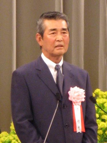 【画像・写真】受賞の渡哲也「気恥ずかしい気分」