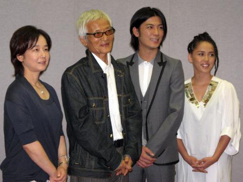 【画像・写真】緒形拳　イケメン玉山鉄二をポカリ！