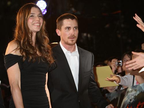 【画像・写真】保釈のバットマン来日「エイガ楽シンデ」