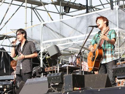 【画像・写真】“第２の故郷”和歌山がコブクロ一色に