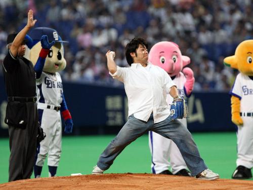 【画像・写真】山本高広　始球式のボールは“来なかった”