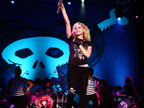 【画像・写真】カナダの歌姫ラヴィーンが５０００人魅了