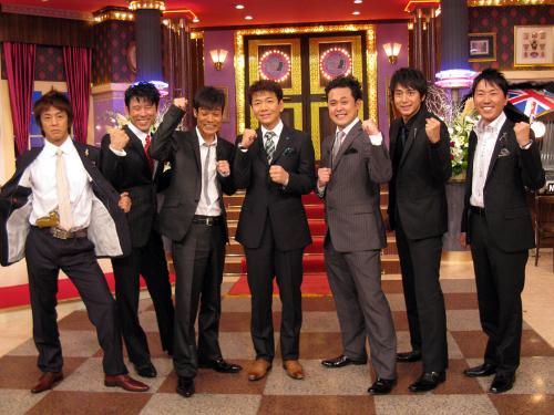 日本テレビの新番組「しゃべくり007」の会見に出席した（左から）ネプチューン、くりぃむしちゅー、チュートリアル
