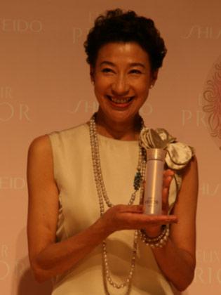 【画像・写真】前田美波里６０歳…美ぼうの秘密は顔面体操