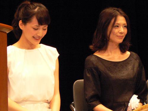 【画像・写真】綾瀬はるかが新人女優賞「日々精進します」