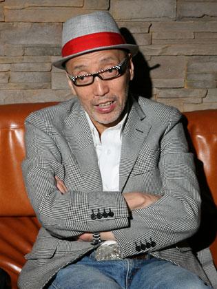 【画像・写真】テリー伊藤が骨折…番組中スケート場で転倒