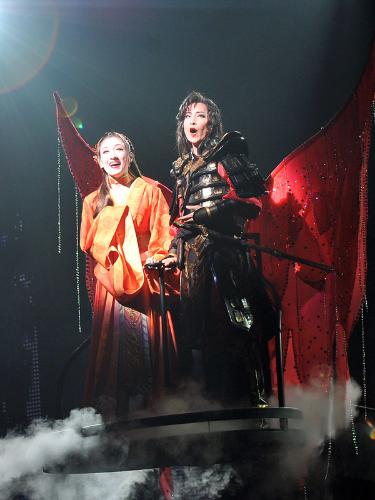 【画像・写真】宝塚版「太王四神記」迫力満点の殺陣シーン