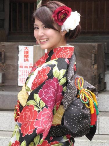 【画像・写真】佐津川愛美“準備期間２年”晴れ着お披露目