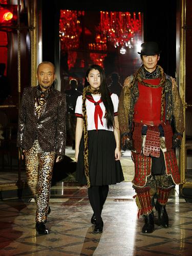 【画像・写真】成海璃子　セーラー服で“パリコレ”デビュー