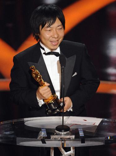 短編アニメ賞に輝いた「つみきのいえ」加藤久仁生監督は笑顔でスピーチ