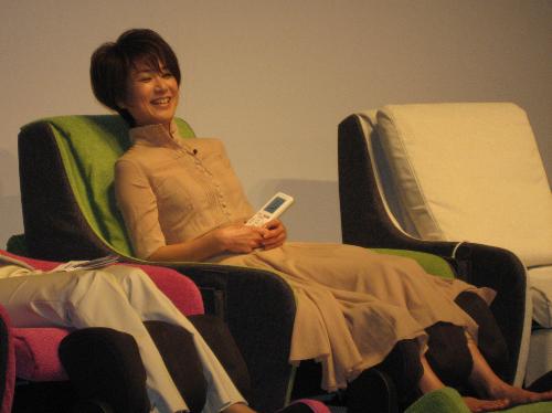 【画像・写真】ナマ脚のチエコ“気持ちいい”連発