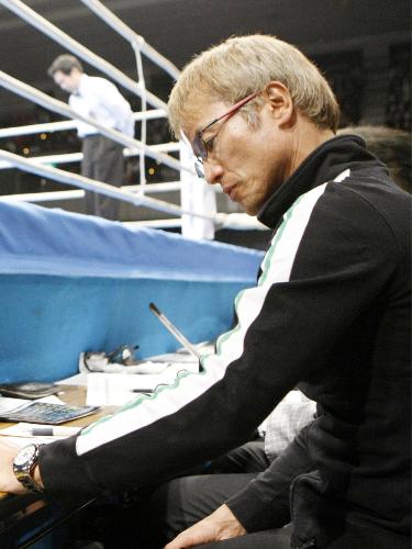 【画像・写真】大平サブロー奮闘中「いい加減な気持ちではできない」