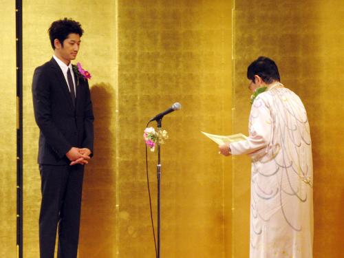 【画像・写真】新人賞の瑛太「名字はないの？」の質問に苦笑い