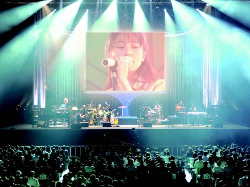 【画像・写真】ＺＡＲＤ・坂井さん三周忌、倉木麻衣と二重奏