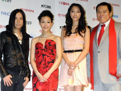 【画像・写真】突如絶叫した猪木に外国人記者ビックリ