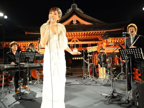 【画像・写真】島谷ひとみ　世界遺産で凱旋公演！民謡も披露