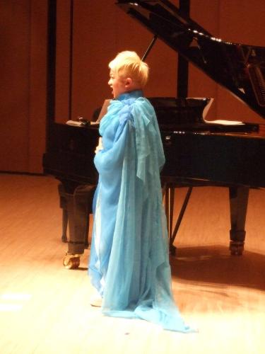 【画像・写真】米良美一がデビュー１５周年リサイタル