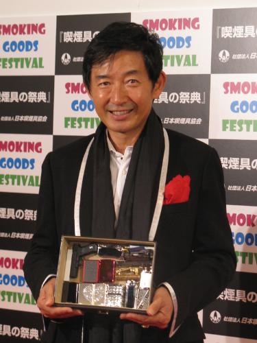 【画像・写真】石田純一が一転！「結婚の話題」“非公開”に