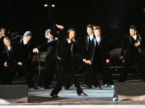 【画像・写真】「ＥＸＩＬＥ」陛下の前で熱唱！ダンス！！