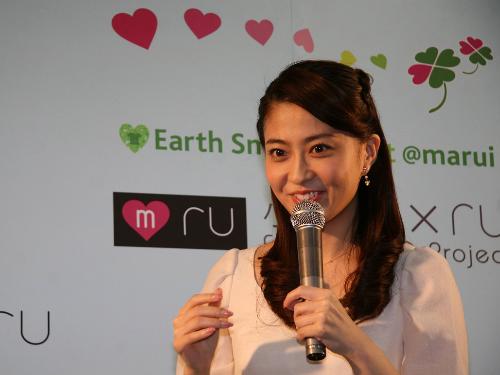 【画像・写真】小林麻央　堂々「真剣に交際させていただいてます」