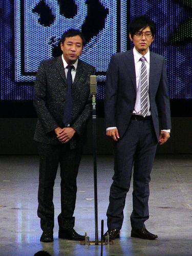 【画像・写真】「ナイツ」ブラック漫才で吉本聖地“殴り込み”