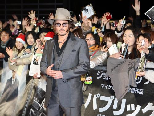 【画像・写真】デップ２日連続遅刻も“濃厚サービス”でばん回