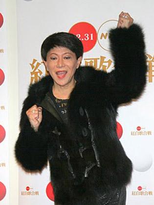 【画像・写真】豪華衣装の美川憲一　今年のテーマは「インド」