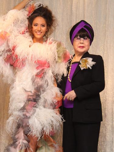 【画像・写真】“音速野郎の今カノモデル”がパリコレ進出