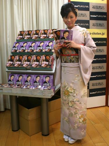 【画像・写真】“筆談ホステス”が「筆談ホステス」に号泣