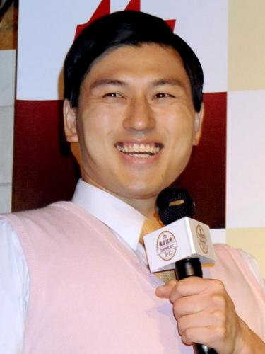 【画像・写真】オードリー春日　番組収録中に左脚骨折