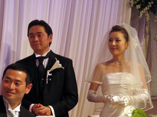【画像・写真】西川先生　涙、涙も４０００万円忘れず