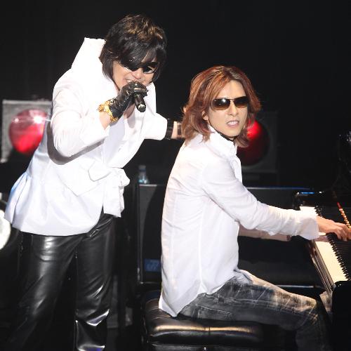 【画像・写真】最後のソロ公演…ＴＯＳＨＩ　ＹＯＳＨＩＫＩと競演