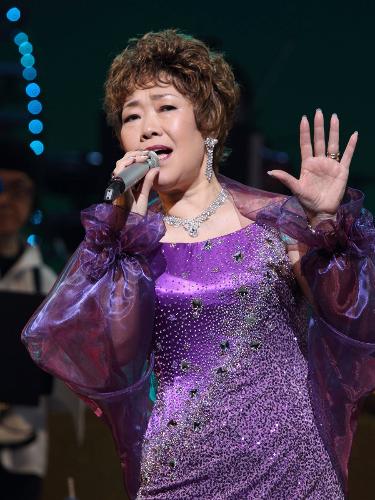 【画像・写真】秋元順子“思い出の場所”でスペシャルコンサート