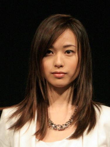 ヘアカラーリングが似合う有名人として受賞した女優部門・戸田恵梨香