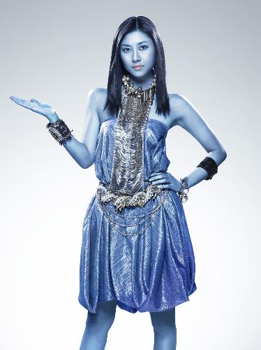 【画像・写真】全身青塗り菊川怜！ブルー怜にアバターも驚いた？