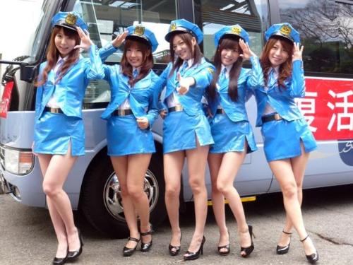 yuchi様専用、ボタンあり1点ミニスカポリス 気持ち良かっ